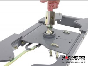 Ford F-250/ 350/ 450 Turnover Ball Gooseneck Trailer hitch w/ Custom Installation Kit by B&W - 2017